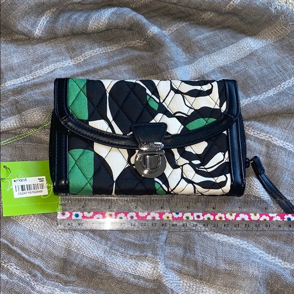NWT wristlet by Vera Bradley - Picture 2 of 15